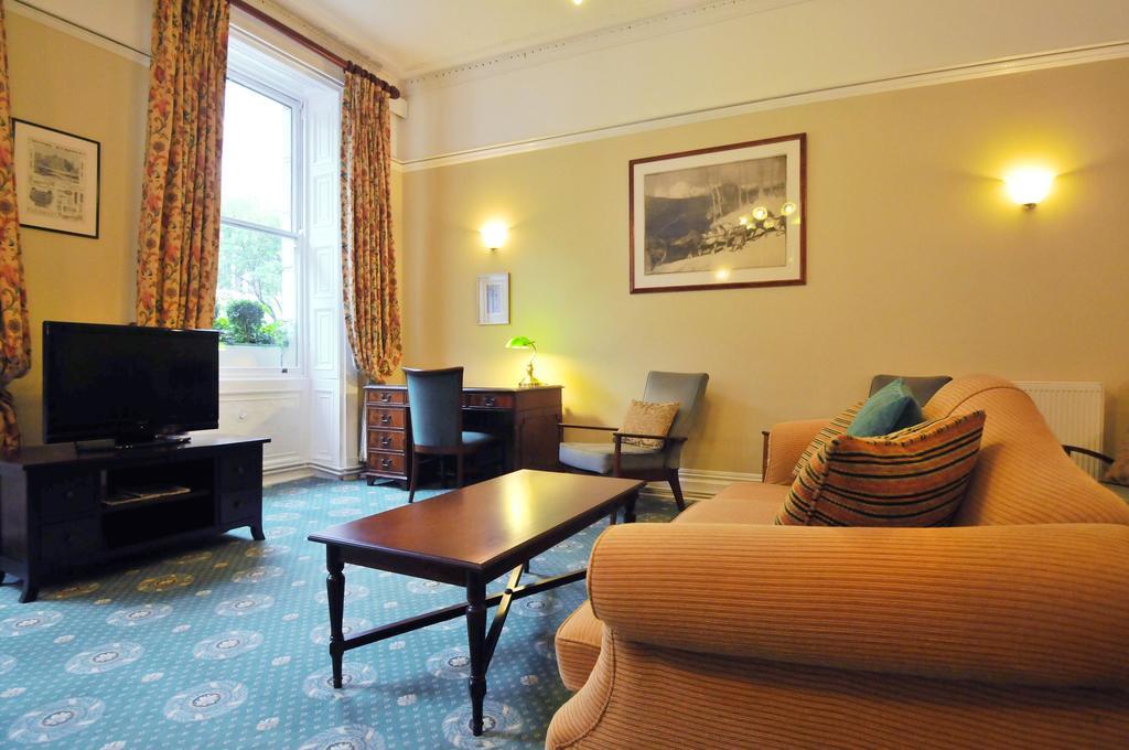 The Penn Club Bed & Breakfast Londra Exterior foto